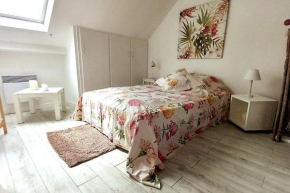 Le Cocon rouge - studio en plein centre historique
